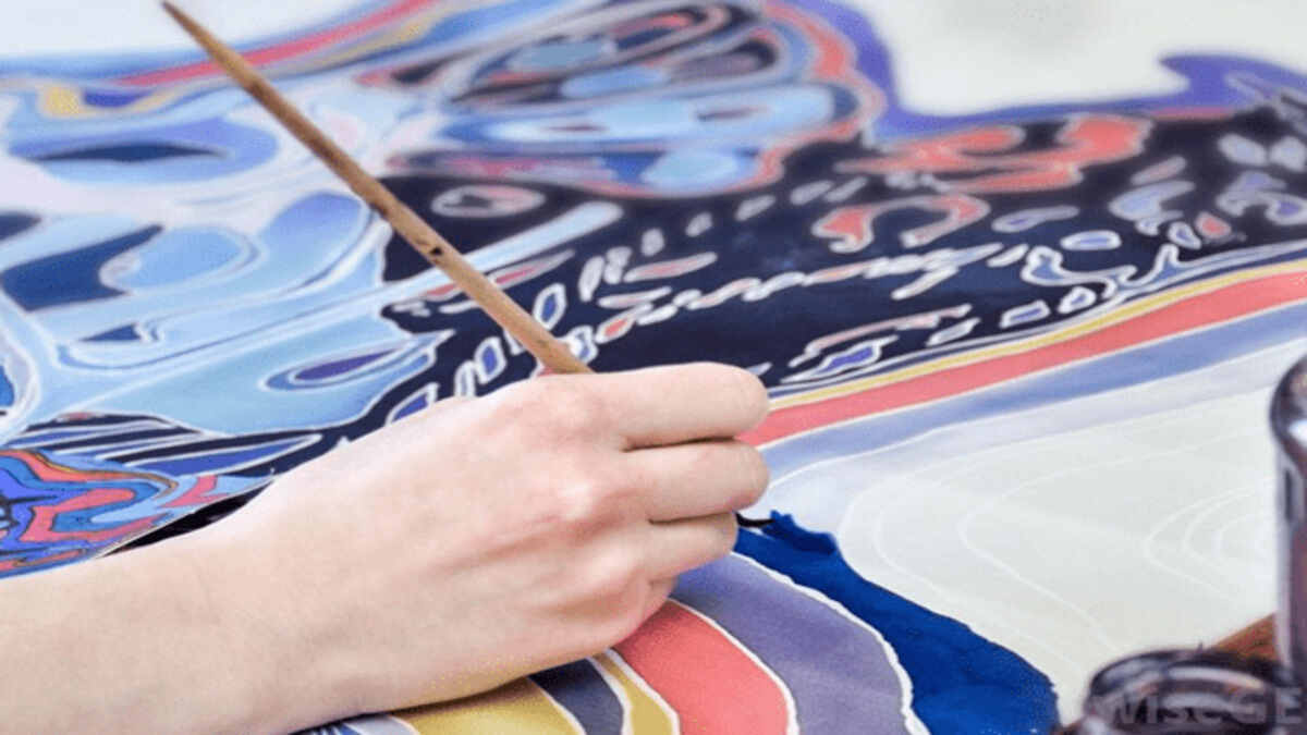 Silk Painting Meets Hand Embroidery With Luna - (Skilldeer)